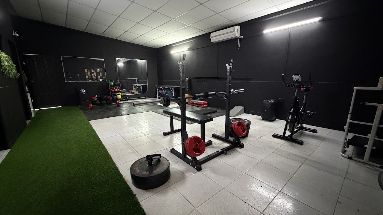 Sala de entrenamiento funcional de Sparta Kinesiología y Entrenamiento